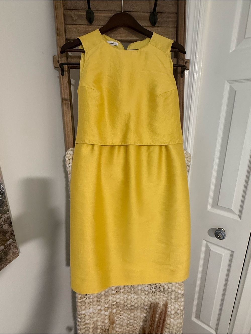 Oscar de la Renta Yellow Sleeveless knee length Shift Dress